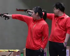 爱游戏娱乐-射击常规赛上演强强对话，塞北貔貅队绝杀齐鲁灰熊队，多点开花奏效；复盘值得玩味